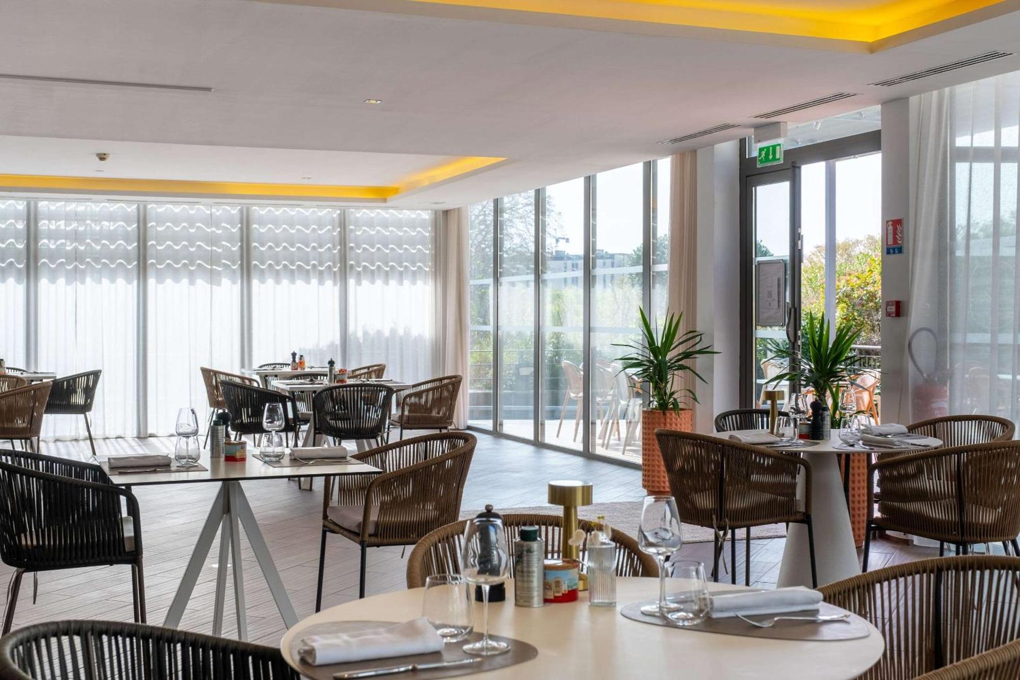 Zenitude Hotel La Valadiere, Ascend Hotel Collection Juvignac Exterior foto